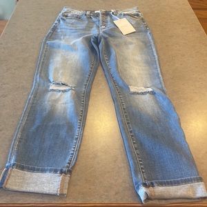 Kancan Zipper Fly Girlfriend Cut Jeans